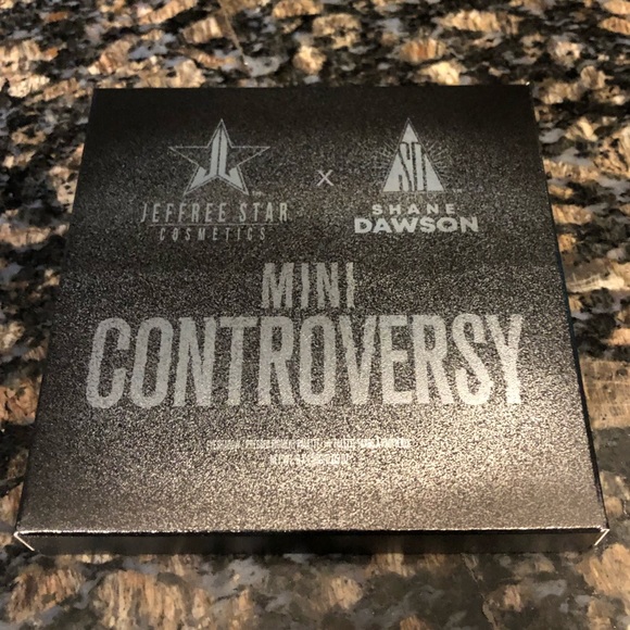 Jeffree Star Other - Mini Controversy Pallet